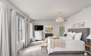 4 habitaciones, escritorio y cortinas blackout 