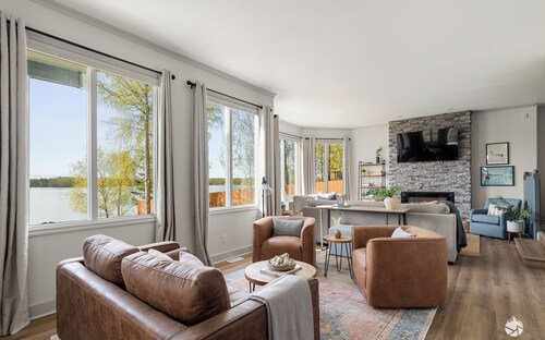 LUCILLE LAKE HOUSE - Private Dock, Stunning Views!