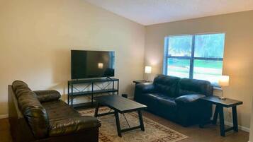 Televisión y oficina