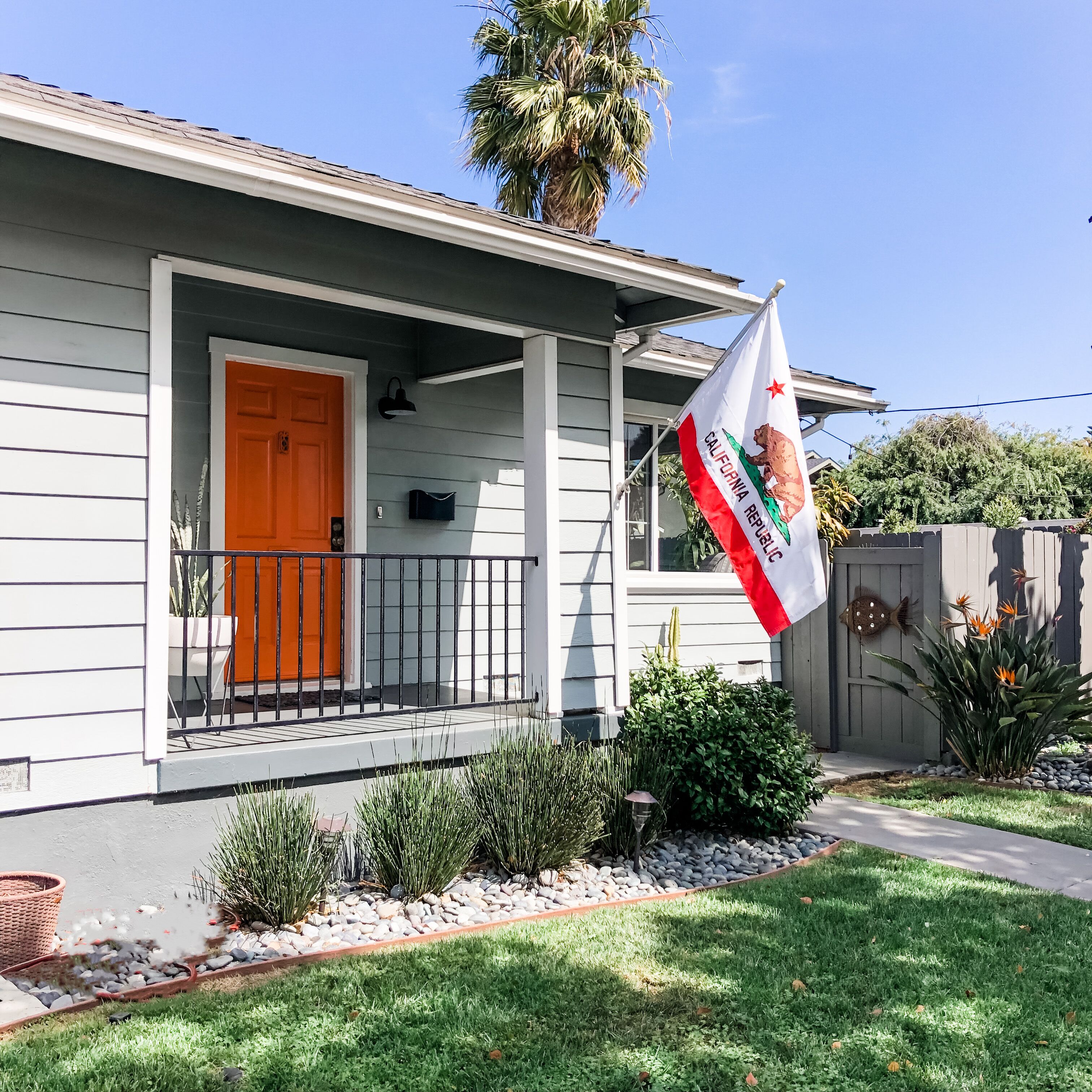 Family Friendly Beach House in the Heart of Oside