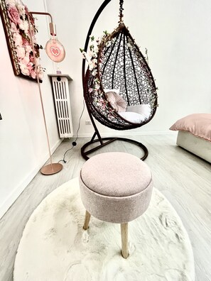 1 chambre, fer et planche à repasser, lit parapluie, Wi-Fi gratuit