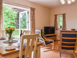 Living area - 1 bedroom accommodation in Buckland Brewer, near Bideford (Buckland Brewer, near Bideford)