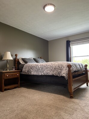 4 bedrooms, free WiFi, bed sheets