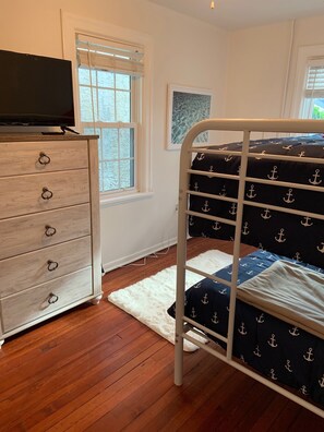 3 habitaciones, wifi gratis y ropa de cama