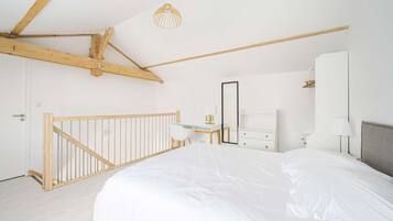 1 chambre, bureau, fer et planche Ă repasser, Wi-Fi