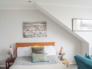 2 bedrooms, free WiFi, bed sheets