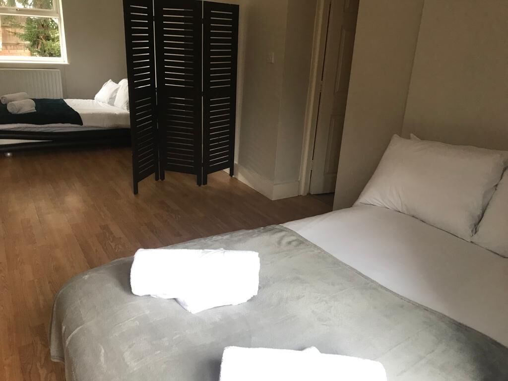 4 camere, ferro/asse da stiro, Wi-Fi gratuito, lenzuola