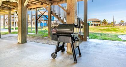 ¡Amplia casa de 4 habitaciones, Traeger y jacuzzi! ¡Lo tenemos todo!