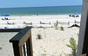 On the beach - Beautiful Oceanfront Townhome in Mexico Beach, Fl (Mexico Beach)