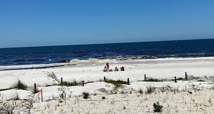 Beautiful Oceanfront Townhome in Mexico Beach, Fl