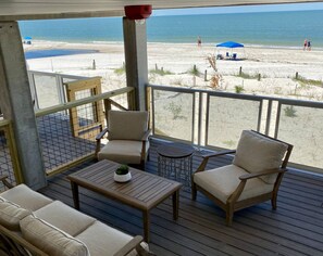 Property grounds - Beautiful Oceanfront Townhome in Mexico Beach, Fl (Mexico Beach)
