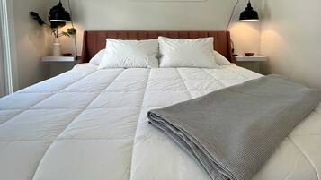 2 habitaciones, tabla de planchar con plancha, wifi y ropa de cama