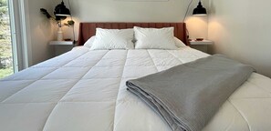 2 habitaciones, tabla de planchar con plancha, wifi y ropa de cama