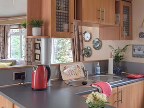 Highchair, cookware/dishes/utensils
