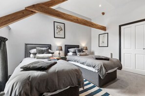 5 habitaciones, wifi gratis y ropa de cama