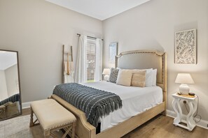 3 sovrum, värdeförvaringsskåp på rummet och strykjärn/strykbräda