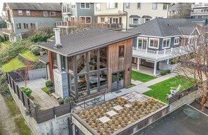 Exterior - Luxurious House with Views & Air Conditioning near Queen Anne & Ballard!  (Seattle)