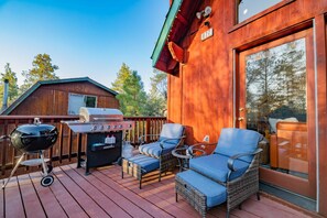 Terrace/patio - Stargazer| A-Frame, Spa, Dogs Ok, Near Slopes! (Big Bear)