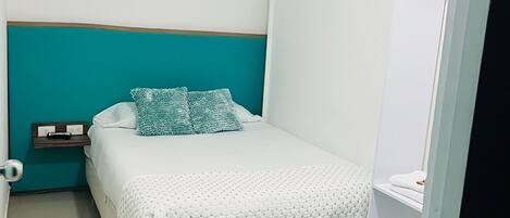 16 habitaciones, wifi y ropa de cama