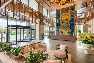 Hotel Soleil Ha Long, Trademark Collection by Wyndham