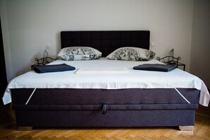 2 habitaciones, internet y ropa de cama 