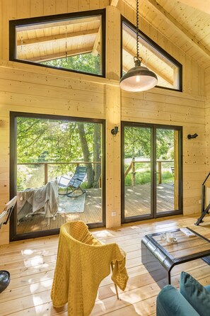 Interior - Chalet au bord de l'eau en pleine nature près de la montagne et de l'Alsace (Taintrux)