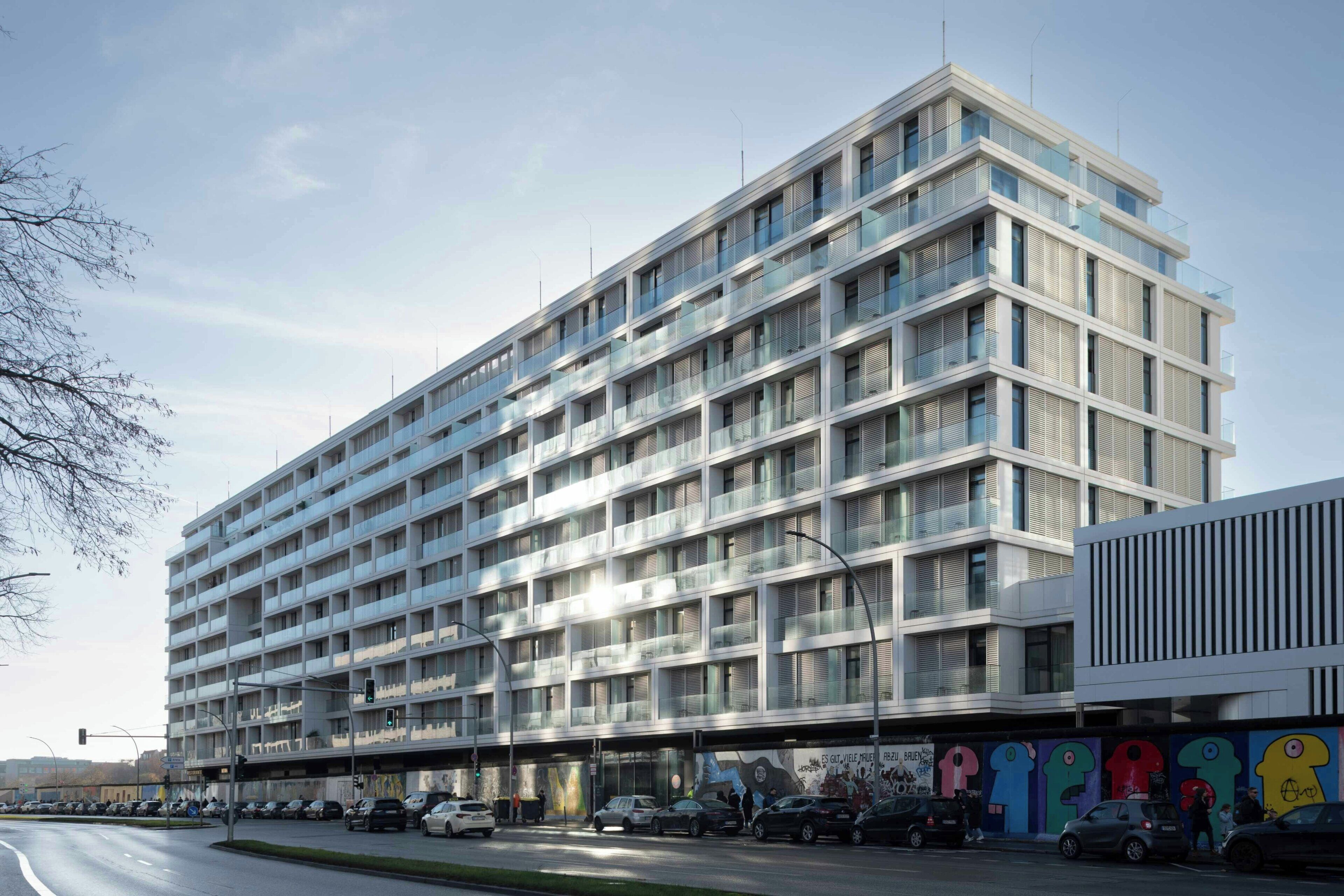 المنشأة من الخارج