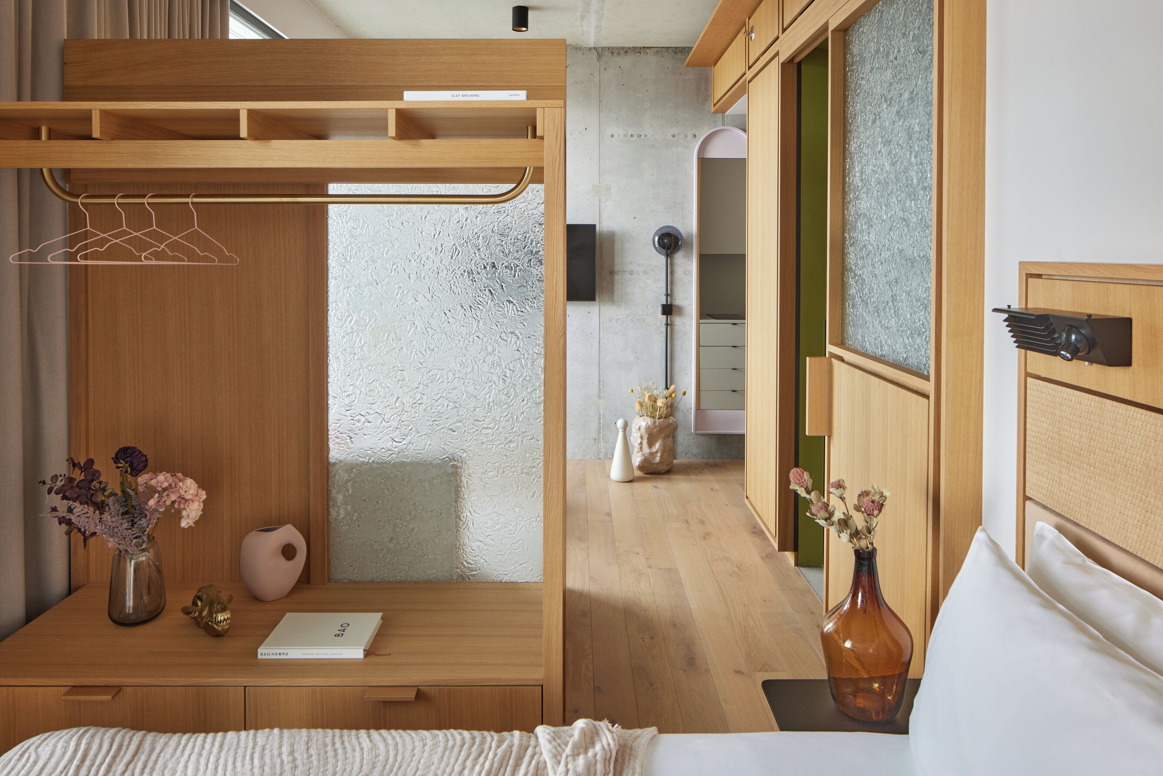 Foto - Locke at East Side Gallery