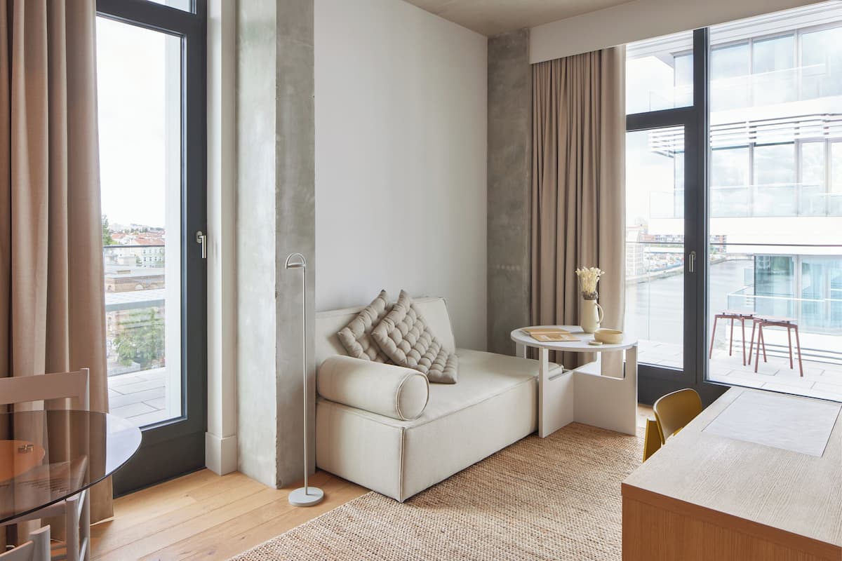 One Bedroom Suite | Living area