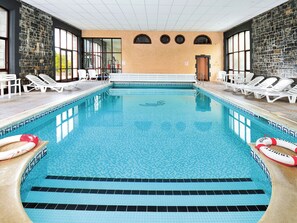 Pool - 3 bedroom accommodation in Burton, nr Milford Haven (Burton, nr Milford Haven)