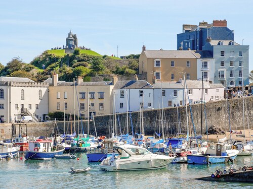 3 bedroom accommodation in Burton, nr Milford Haven