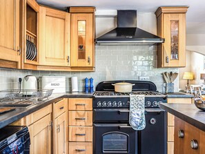 Lave-vaisselle, chaise haute