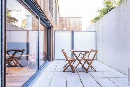 Apartment Comfortable in the centre of Pau: parking, AC...