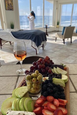 Spa - PALACE BAHIA ,360 ocean view ,7min to down town,Private beach   ,24/7 Security  (San Antonio del Mar)