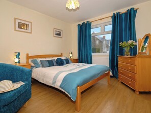 4 soverom, wi-fi (inkludert) og sengetøy