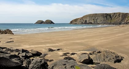 4 bedroom accommodation in Llanhrian, nr Haverfordwest