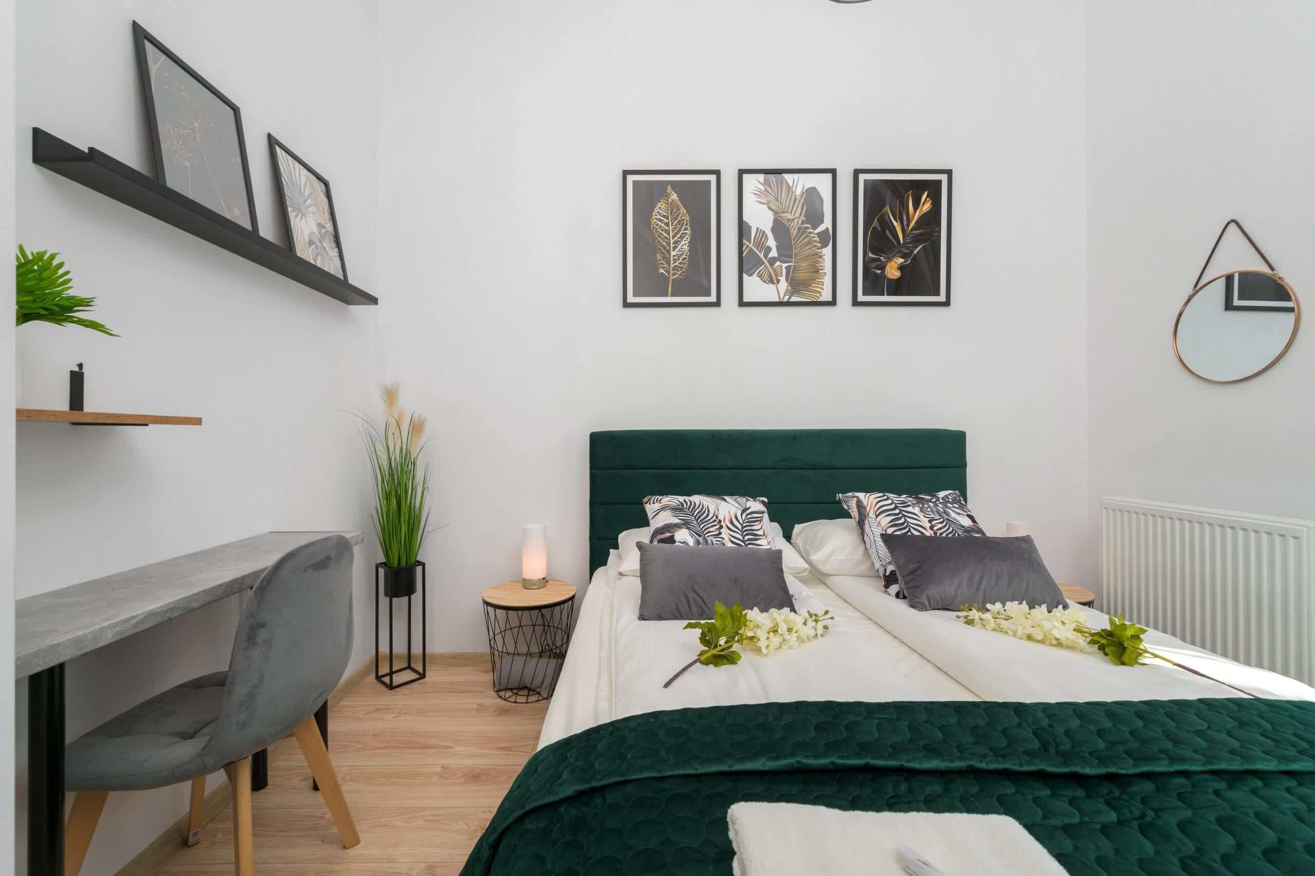 1 chambre, fer et planche à repasser, Wi-Fi, literie fournie