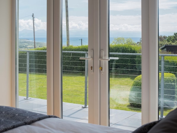 3 chambres, accès au Wi-Fi (inclus), literie fournie