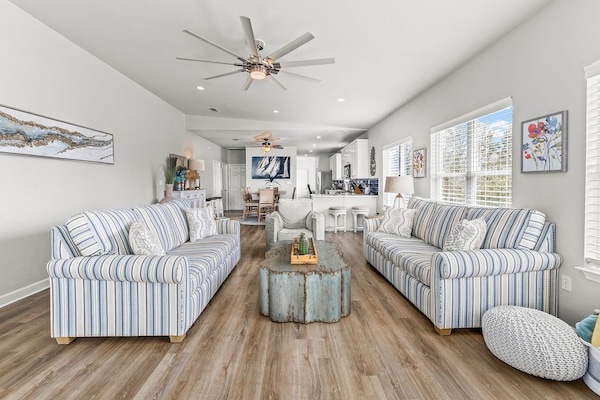 Livingroom- open to dining and kitchen