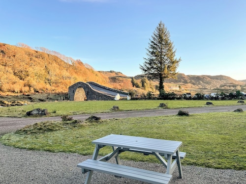 4 bedroom accommodation in Clachan Seil