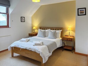 4 chambres, accès au Wi-Fi (inclus), literie fournie