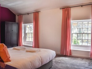 4 dormitorios, wifi gratis, ropa de cama