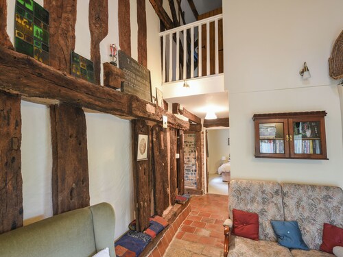 7 bedroom accommodation in Llanyblodwel