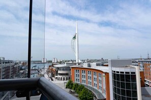 Property grounds - Three Bedroom Superior Balcony Apartment (Portsmouth)