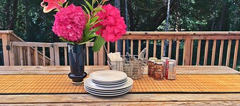 Private, Quiet, Willow Creek Retreat