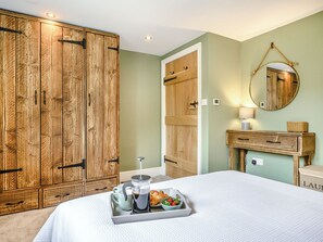 3 bedrooms, free WiFi, bed sheets - The Old Stables - UK38576 (Little Alne, near Wootton Wawen)