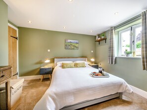 3 bedrooms, free WiFi, bed sheets