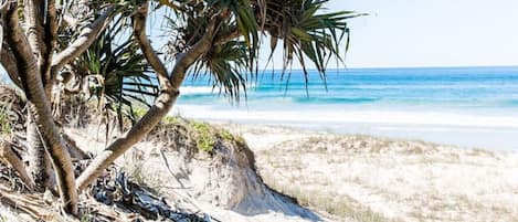 Am Strand, Liegestühle, Strandtücher