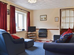 Living area - 2 bedroom accommodation in Llanfair Caereinion, near Welshpool (Llanfair Caereinion, near Welshpool)