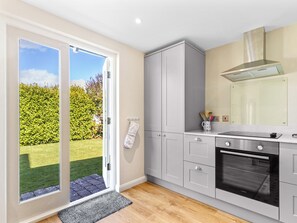 Lave-vaisselle, chaise haute